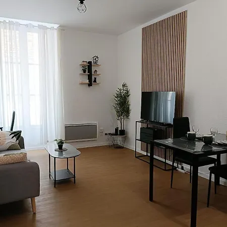 Joli T2 Au Centre-ville Apartment *